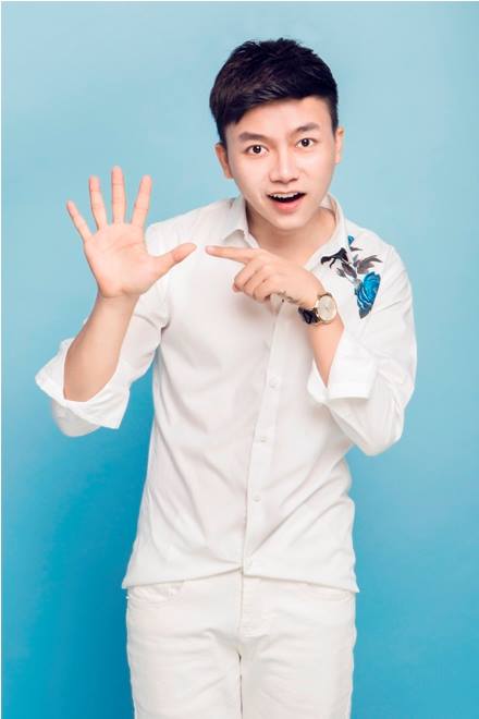 'Chí Phèo' Bùi Công Nam sáng bừng trước đêm chung kết Sing My Song ảnh 2